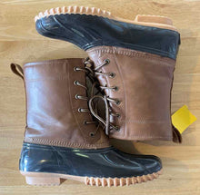 Load image into Gallery viewer, Women&#39;s Shoe Size 9.5 Sporto Brown Boots
