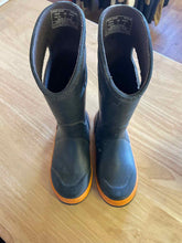 Load image into Gallery viewer, Unisex Bogs Boots
