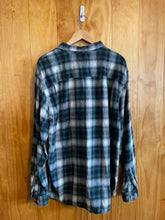 Load image into Gallery viewer, Size XXL Field &amp; Forest Men's Flannel
