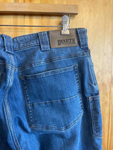 Load image into Gallery viewer, Size 36 Duluth Trading Men&#39;s Jeans
