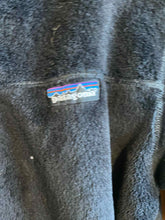 Load image into Gallery viewer, Size Large Patagonia Black Women's Fleece Sweatshirt
