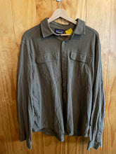 Load image into Gallery viewer, Size Large Patagonia Men's Long Sleeve Shirt
