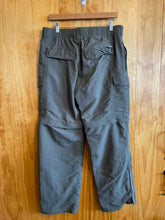 Load image into Gallery viewer, Size Medium The North Face Men's Hiking Pants
