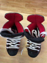 Load image into Gallery viewer, Bauer Ice Skates
