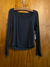 Load image into Gallery viewer, Size Large Athleta Grey Women's Long Sleeve Shirt
