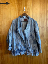 Load image into Gallery viewer, Sergio Valente Denim Women&#39;s Jacket
