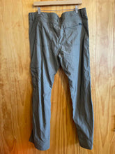 Load image into Gallery viewer, Size 36x32 Prana Men&#39;s Pants
