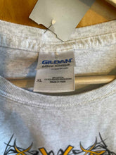 Load image into Gallery viewer, Size XL Gildan Men's Short Sleeve Shirt

