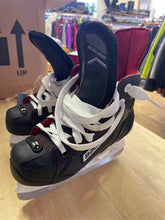 Load image into Gallery viewer, Bauer 12 Ice Skates
