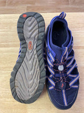 Load image into Gallery viewer, Women&#39;s Shoe Size 10.5 Chaco Purple Hiking Shoes
