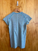Load image into Gallery viewer, Lululemon Light Blue Women's Short Sleeve Shirt
