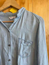Load image into Gallery viewer, Size XS Tribal Jeans Light Blue Women&#39;s Long Sleeve Shirt
