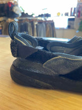 Load image into Gallery viewer, Shoe Size 7 Nike Blue Sandals
