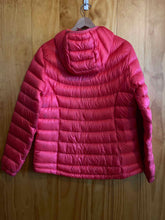 Load image into Gallery viewer, Women Size Medium LL Bean Pink Women's Light Jacket
