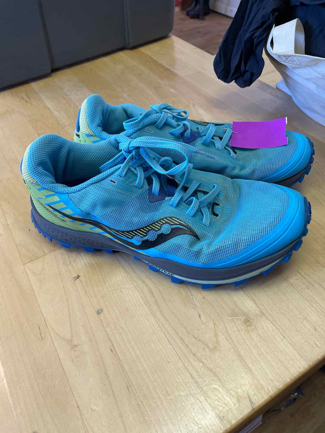 Women's Shoe Size 9 Saucony Light Blue Trail Running Shoes