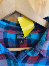 Load image into Gallery viewer, Size 2 Patagonia Blue Women's Flannel
