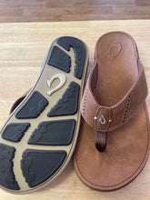 Load image into Gallery viewer, 13 OluKai Flip Flops
