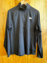 Load image into Gallery viewer, Size L The North Face Men's Long Sleeve Shirt
