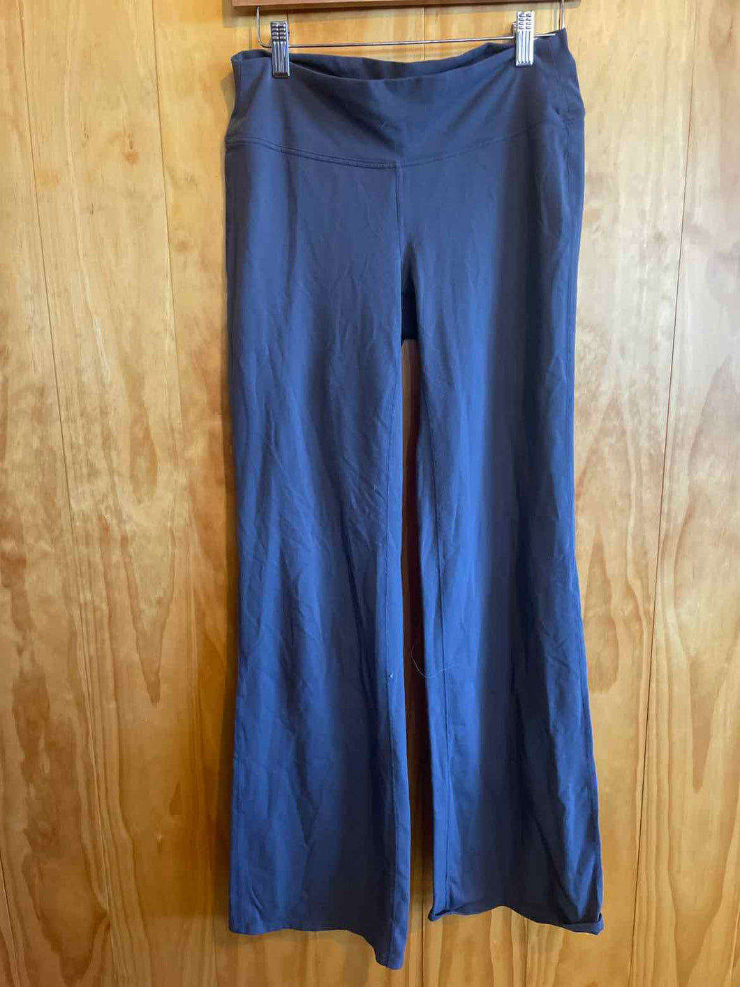 Size M Athleta Grey Women's Pants