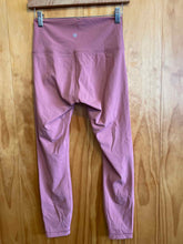 Load image into Gallery viewer, Size 6 Lululemon Dusty Pink Women's Leggings
