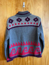 Load image into Gallery viewer, Size Large Field Gear Grey Women's Sweater &amp; Sweatshirt
