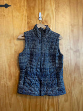 Load image into Gallery viewer, Size S The North Face Black Women&#39;s Vest
