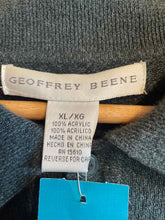 Load image into Gallery viewer, Size XL Geoffrey beene Men&#39;s Sweater &amp; Sweatshirt
