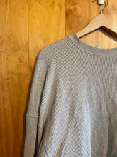 Load image into Gallery viewer, Size Small Abercrombie &amp; Fitch Grey Women's Long Sleeve Shirt

