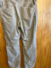 Load image into Gallery viewer, Size 34 5.11 Tactical Men's Pants
