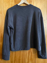 Load image into Gallery viewer, Size Medium Athleta Grey Women's Long Sleeve Shirt
