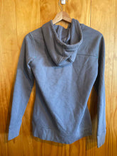Load image into Gallery viewer, Size Small Mountain Cattle Grey Women&#39;s Hoodie

