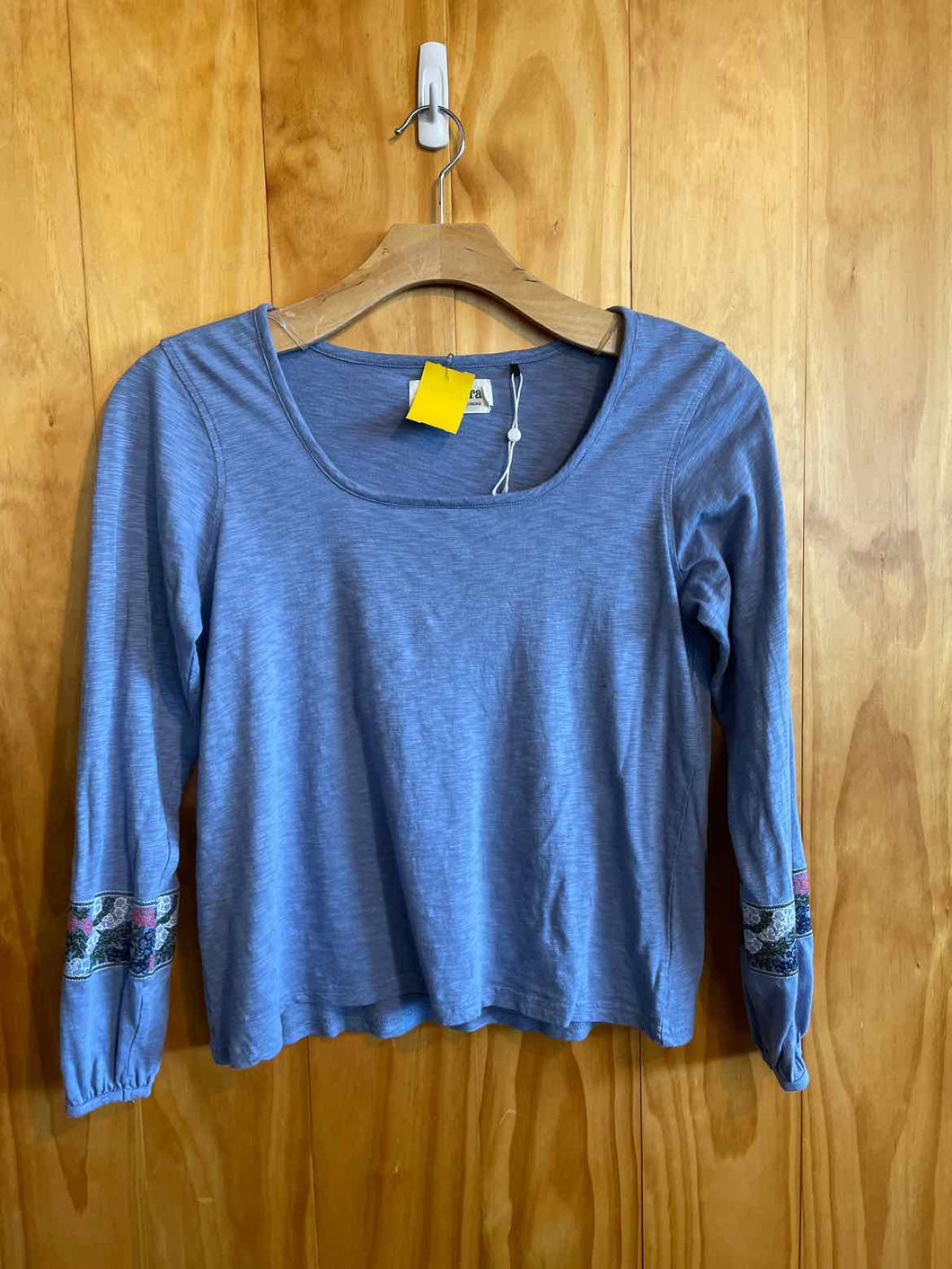 Size Small Aventura Lavender Women's Long Sleeve Shirt