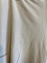 Load image into Gallery viewer, Size 14 Gander Mountain Khaki Women's Capris
