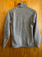 Load image into Gallery viewer, Size Small Patagonia Grey Women's Fleece Sweatshirt
