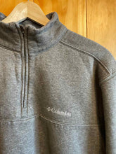 Load image into Gallery viewer, Size M Columbia Men&#39;s Long Sleeve Shirt
