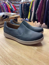 Load image into Gallery viewer, 42 Dansko Men's Shoes
