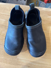 Load image into Gallery viewer, 8 Keen Men&#39;s Sandals
