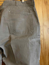 Load image into Gallery viewer, Size 38x30 Wrangler Men's Pants

