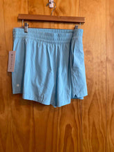 Load image into Gallery viewer, Size X-Large Athleta Teal Women's Shorts
