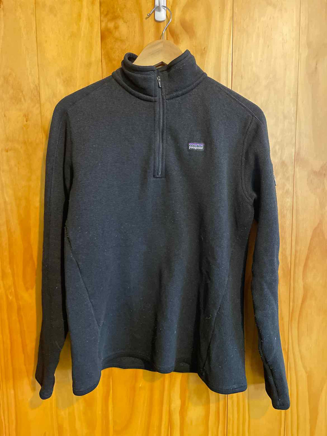 Size Large Patagonia Black Women's Fleece Sweatshirt
