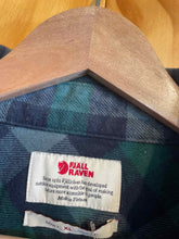 Load image into Gallery viewer, Size XL Fjall Raven Men&#39;s Long Sleeve Shirt
