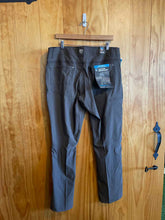 Load image into Gallery viewer, Size 38x30 Kuhl Men&#39;s Pants
