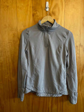 Load image into Gallery viewer, Size Small Mondetta Grey Women's Long Sleeve Shirt
