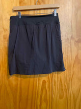 Load image into Gallery viewer, Size Medium North Face Black Skirt
