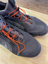 Load image into Gallery viewer, 11.5 Nike Men's Shoes
