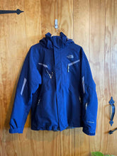 Load image into Gallery viewer, Size Large The North Face Men&#39;s Winter Jacket
