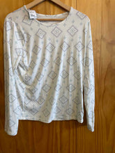 Load image into Gallery viewer, Size Large Hang Ten White Women's Long Sleeve Shirt
