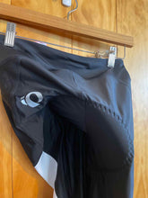 Load image into Gallery viewer, Women Size S Pearl Izumi Black Cycling
