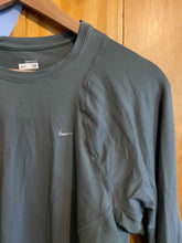 Load image into Gallery viewer, Size Medium Nike Green Women's Long Sleeve Shirt
