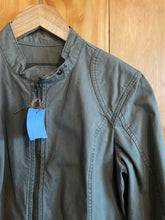 Load image into Gallery viewer, Women Size M Eddie Bauer Green Misc Jacket
